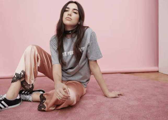 Pela primeira vez Dua Lipa entra no top 10 da parada Social da