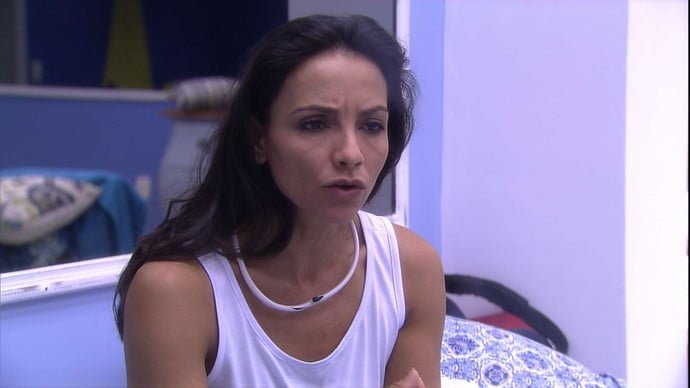 Imagem do post BBB 17: Estressada, Marinalva dispara na cara de Marcos: “Você não é exemplo de nada”