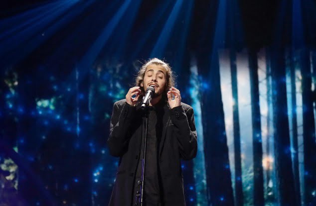 Imagem do post Salvador Sobral de Portugal é o campeã do Eurovision 2017, esta é a primeira vez que uma música em português ganha!