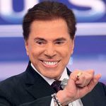 Imagem do post Silvio Santos é acusado de racismo por internautas, após apresentador tirar prêmio de mulher negra e dá à mulher branca