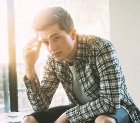 Imagem do post Radio Disney Music Awards 2018: Charlie Puth vai se apresentar na premiação, confira!