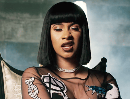 Imagem do post Cardi B tira Taylor Swift do topo da Hot 100 e se torna a primeira rapper feminina a atingir sozinha o topo da parada, desde 1998