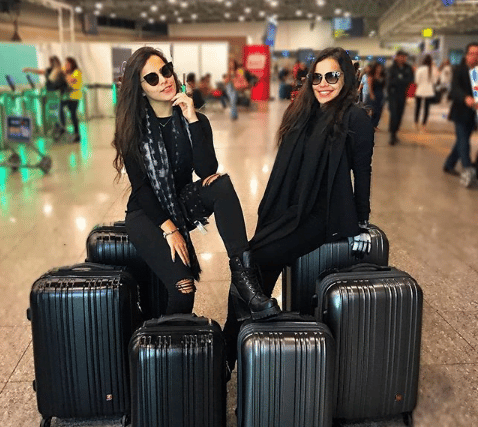 Imagem do post Emilly e Mayla Araújo viajam para Paris na França, primeira viagem internacional, saiba mais!