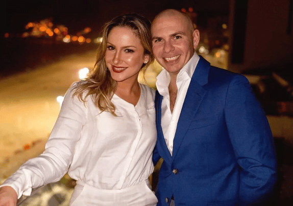 Imagem do post É hit? Claudia Leitte lança música “Carnaval” com Pitbull, ouça agora!