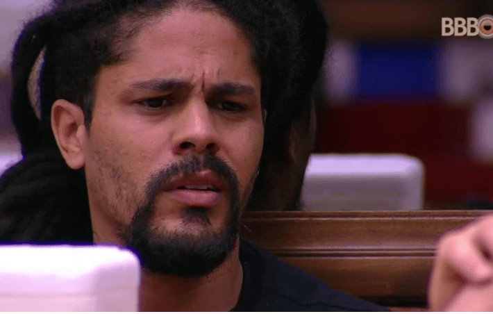 post: BBB 18: Viegas sobre Mahmoud:“queria fazer com ele igual os caras fazem na cadeia“