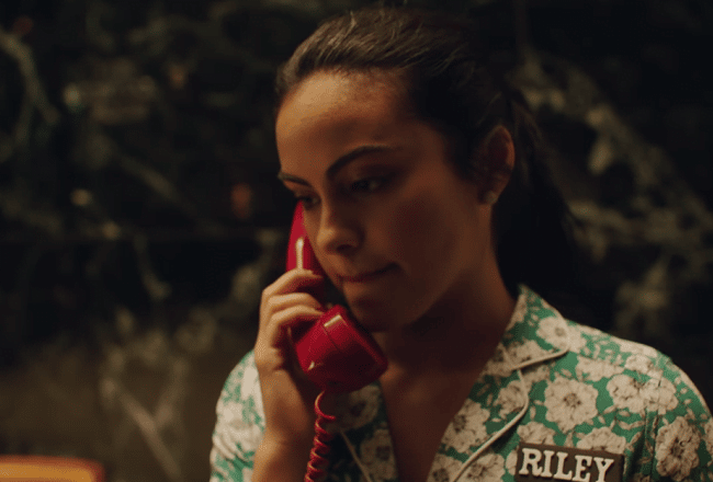 post: Camila Mendes de Riverdale estrela clipe de “Side Effects” do The Chainsmokers