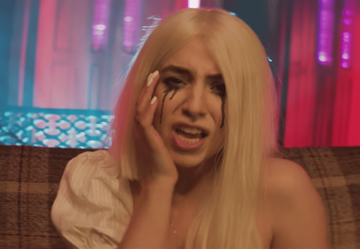 post: Global Awards 2019: Ava Max é notada e concorre com Halsey, Ella Mai e Keala Settle na categoria Estrela em Ascensão