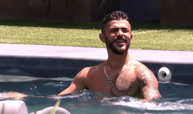 Imagem do post BBB 19: Filho da Tereza, David Souza, chama atenção de internautas e entra nos Trending Topics do Twitter, ele está na casa mais vigiada do Brasil