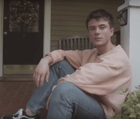 Imagem do post Conheça Alec Benjamin do hit “Let Me Down Slowly”, que acaba de estrear no top 10 da Social 50 Billboard