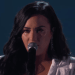 Imagem do post Grammy Awards 2020: Demi Lovato faz performance de música inédita “Anyone” e se emociona, confira!