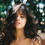 post: Camila Cabello: Cantora completa 23 anos nesta terça-feira (03).