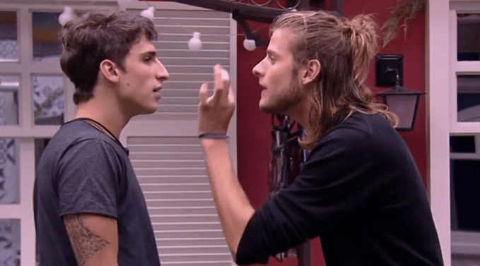 Imagem do post Enquete BBB 20: #Priel (Prior e Daniel) poderia ser real ou apenas delírio de internautas fanfiqueiros? Vote!