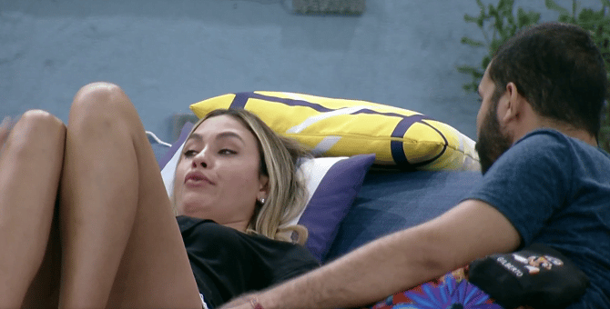 Imagem do post BBB 21: Sarah chora ao contar para Fiuk e Gil, que Viih Tube disse que “cagou” para o que ela e Gil acham sobre ela ter mudado sobre Carla 