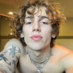 post: Conheça Vinnie Hacker, tiktoker de 18 anos de idade que venceu a luta no Youtube VS TikTok