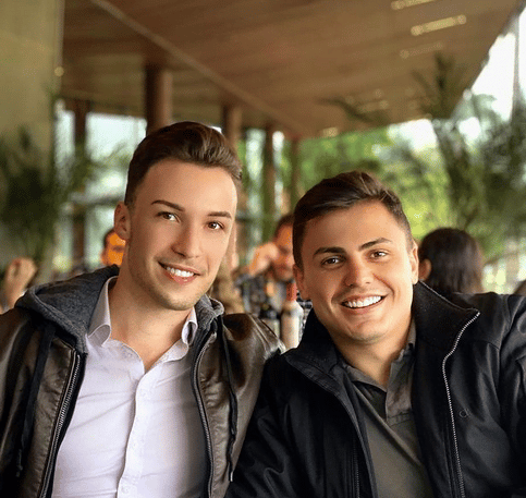 post: Conheça Gilliardi Machado e José, casal gay que é sucesso no TikTok com vídeos de humor