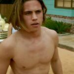 Imagem do post Cobra Kai: Veja curiosidades sobre Tanner Buchanan, ator que interpreta Robby Keene