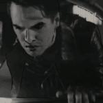 Imagem do post Panic! At The Disco lança clipe de “Don’t Let The Light Go Out”, confira!