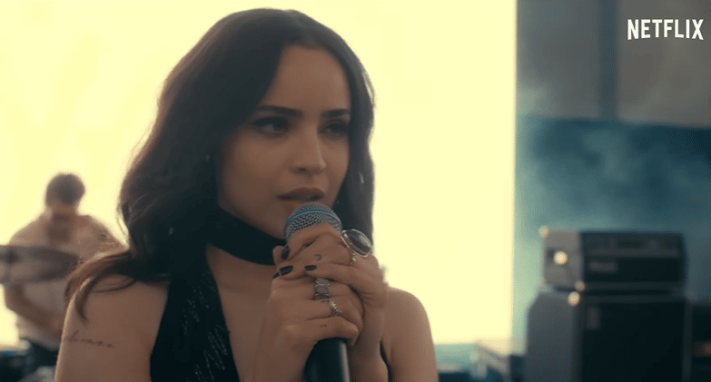 post: Purple Hearts: Veja a letra e tradução de “Come Back Home”, música de Sofia Carson (Cassie Salazar)