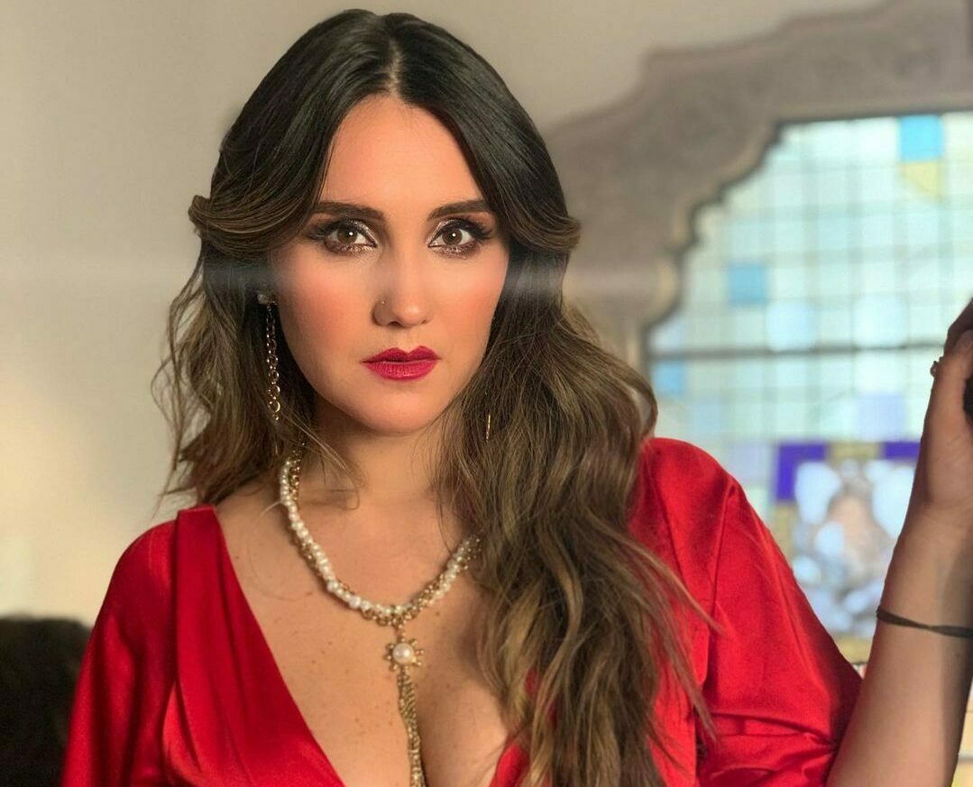 Imagem do post Entrevista! Dulce María fala sobre o fim de relacionamento em novo single “La Que Un Dia Te Amó”