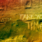 Imagem do post QLAPs lança “Take Your Time”, lead single de seu primeiro álbum 