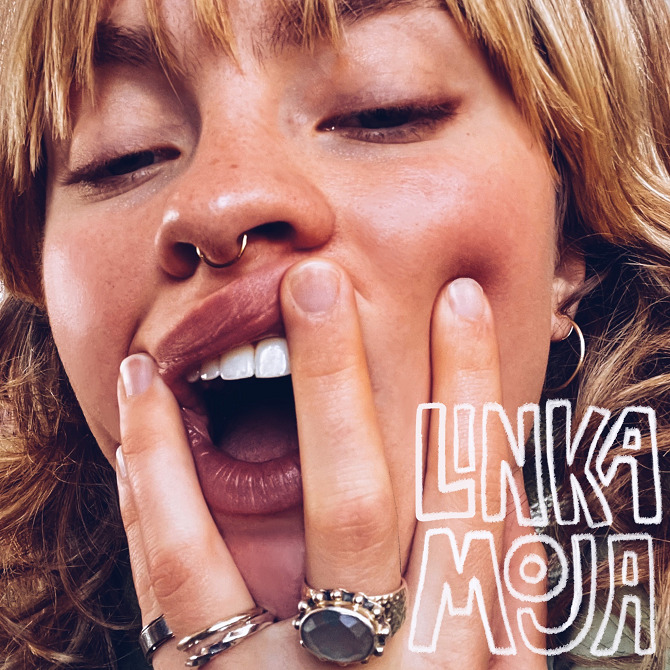 Linka Moja cantora