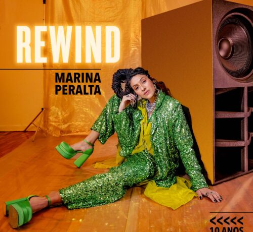 Imagem do post Marina Peralta celebra 10 anos de carreira com o álbum REWIND