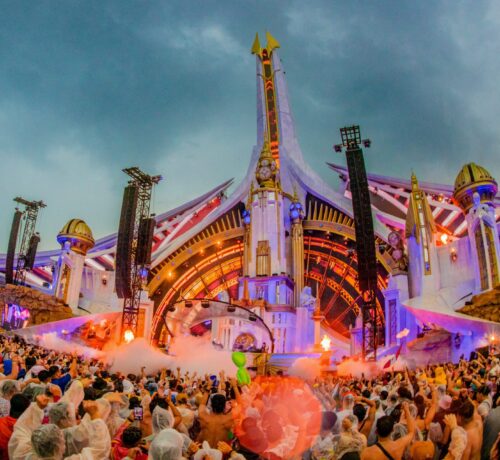 Imagem do post Tomorrowland Brasil 2023: Uma viagem musical eletrônica repleta de magia